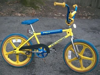 huffy-pro-thunder-pro-4-v0-8b76o0858n8g1.jpeg.webp